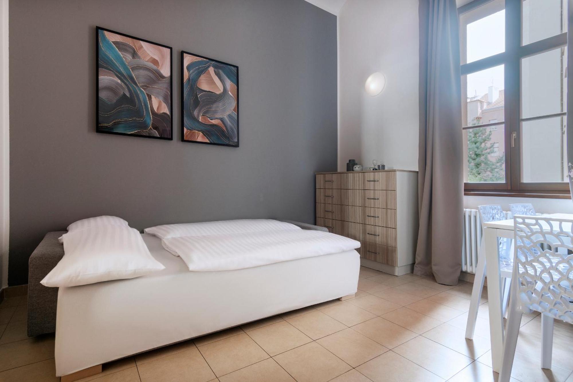 Bohemian Dreams Apartments And Suites By Dwellfort Прага Номер фото